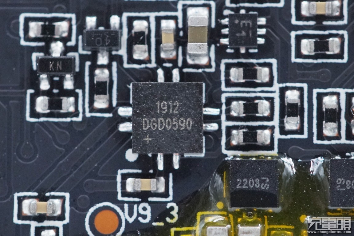 支持三星25w的移动电源,三星20000mah移动电源拆解