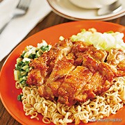 到香港必买的饮料,香港必吃的美食公仔面