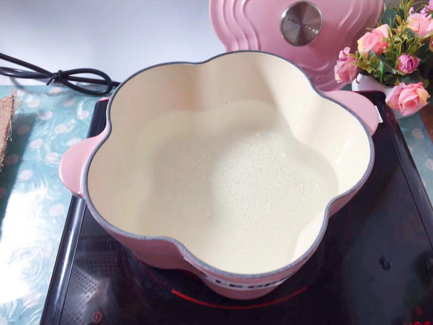 做好后瞬间就被娃爸抢走好几个，快收下这亲妈牌虾丸做法