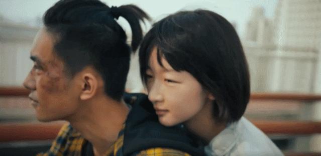 丑拒？散了吧，周冬雨这张脸没有对不起她