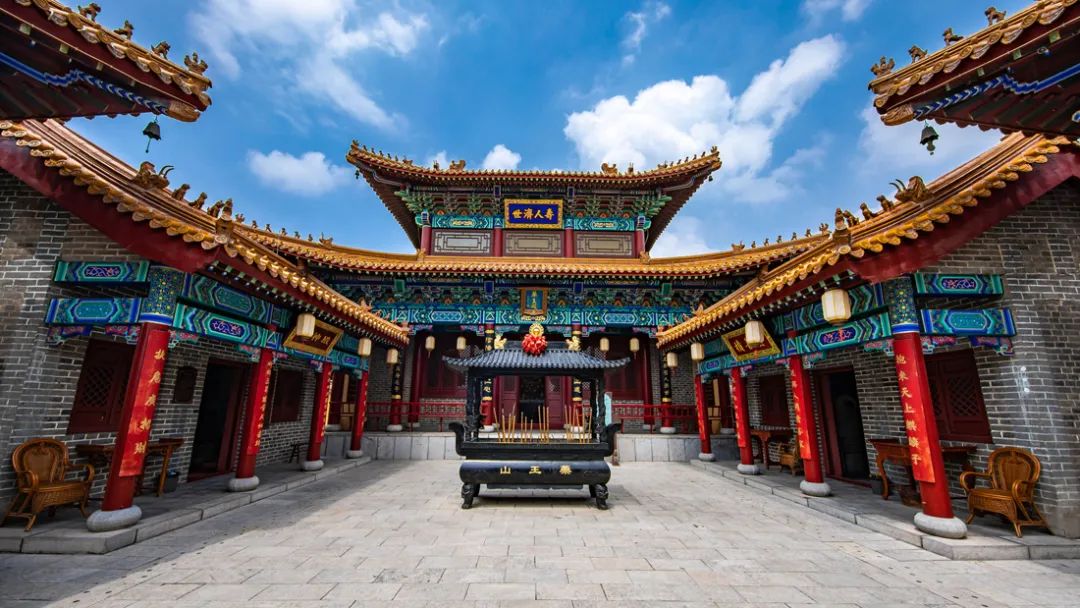 冬季山东旅行经典路线组合,秋冬山东省内旅游