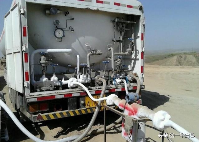 lng液化天然气运输车队,lng液化天然气运输车的手续