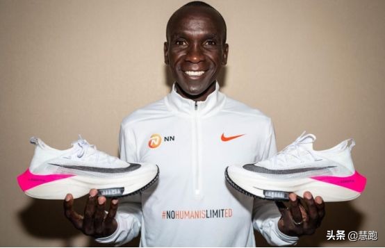 碳板科技跑鞋好处,碳板跑鞋推动力超强跑鞋推荐