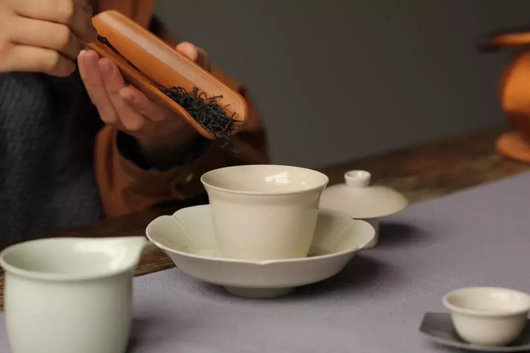干泡茶和湿泡茶的区别,泡茶冷泡和热泡的区别