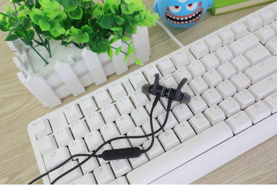 酷狗m1蓝牙耳机经典版升级版区别,酷狗m1智能语音版蓝牙耳机评测