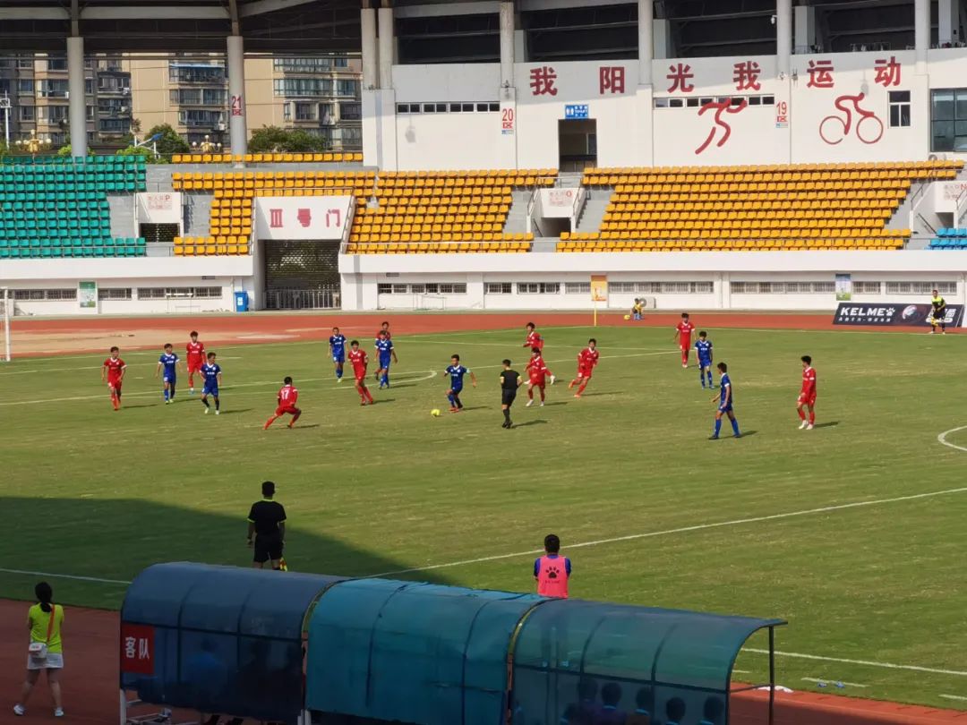 江阴市队足球,江阴新体育馆足球比赛