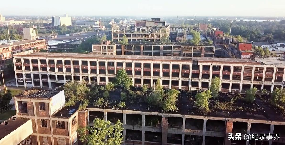 美国最危险的黑帮城市,美国废弃城市底特律