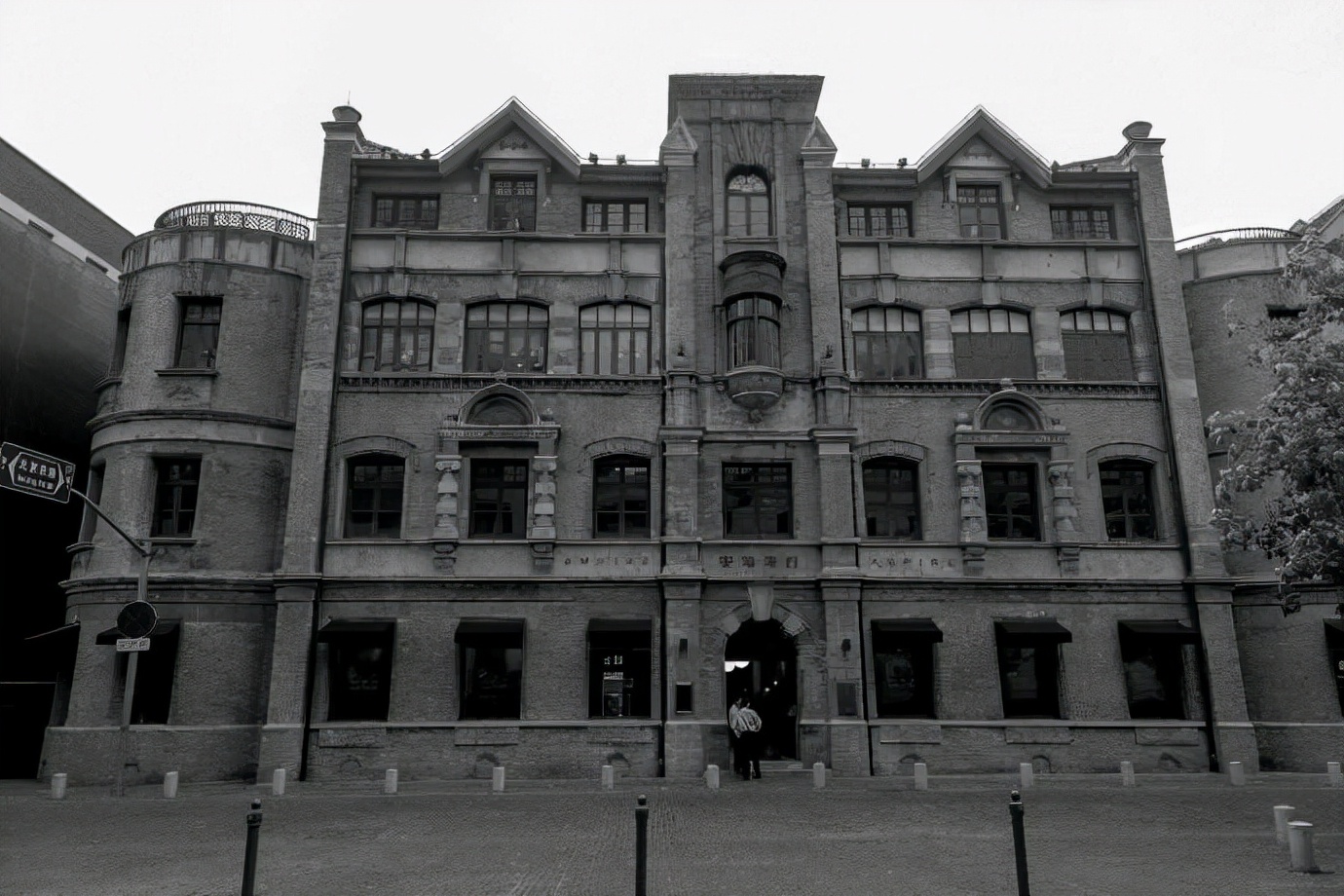 旧社会婴儿存活率为什么低,旧社会婴儿存活率是多少