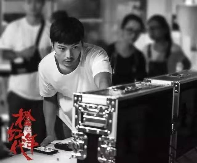 陈伟霆荷尔蒙巅峰之作,行走的荷尔蒙陈伟霆腹肌