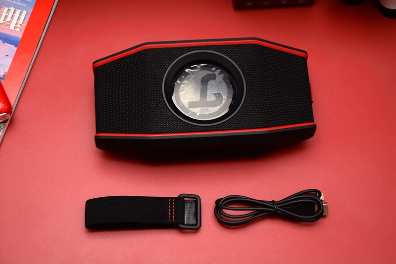 德国小钢炮蓝牙音箱深度测评,四款最热门的户外蓝牙音箱