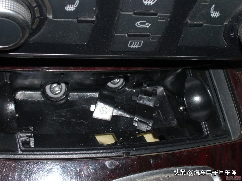 奥迪a6l常见故障,奥迪a6l驾驶故障消除办法