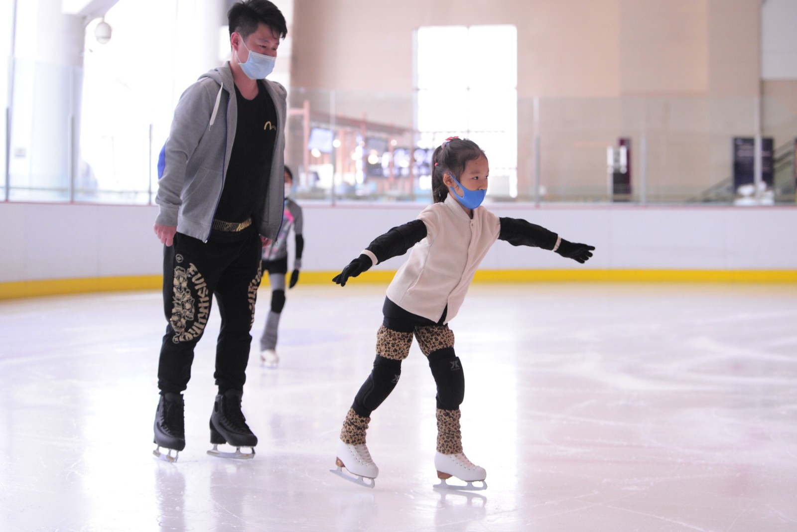 “运动辽宁滑向2022线上接力”清风满韵，讲述“冰雪沈阳”