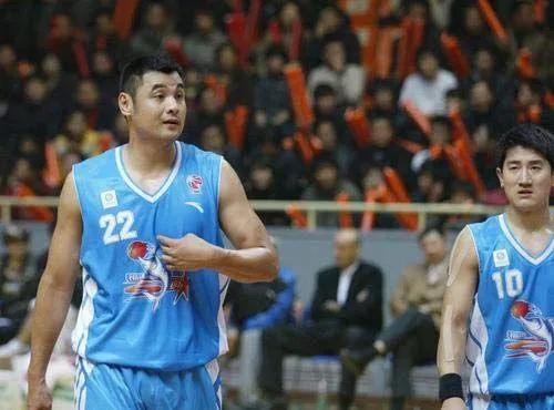 八一和周琦对决,大黑马击败苏波邦