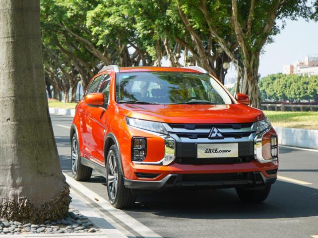 劲炫1.6和逍客1.2t家用选择哪个好,劲炫2.0和逍客2.0三大件比较