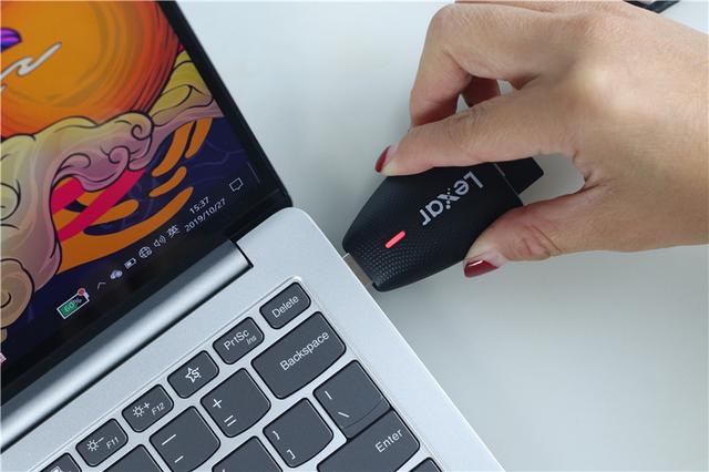 双卡读卡器是只能读一种卡吗,读卡器双卡