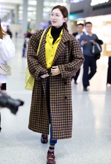 来不及吐槽《男朋友》剧情，我满眼都是宋慧乔的高领衫和大衣！