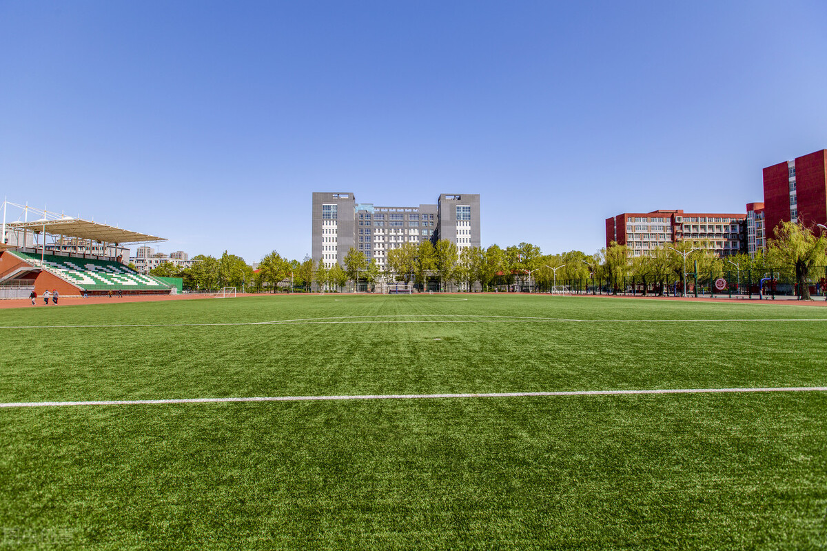 高考分数比平时能高100分吗,低本科线32分可以填本科学校吗