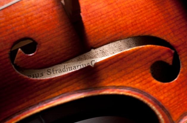 音乐生乐器有多贵,乐器为什么这么贵你知道吗