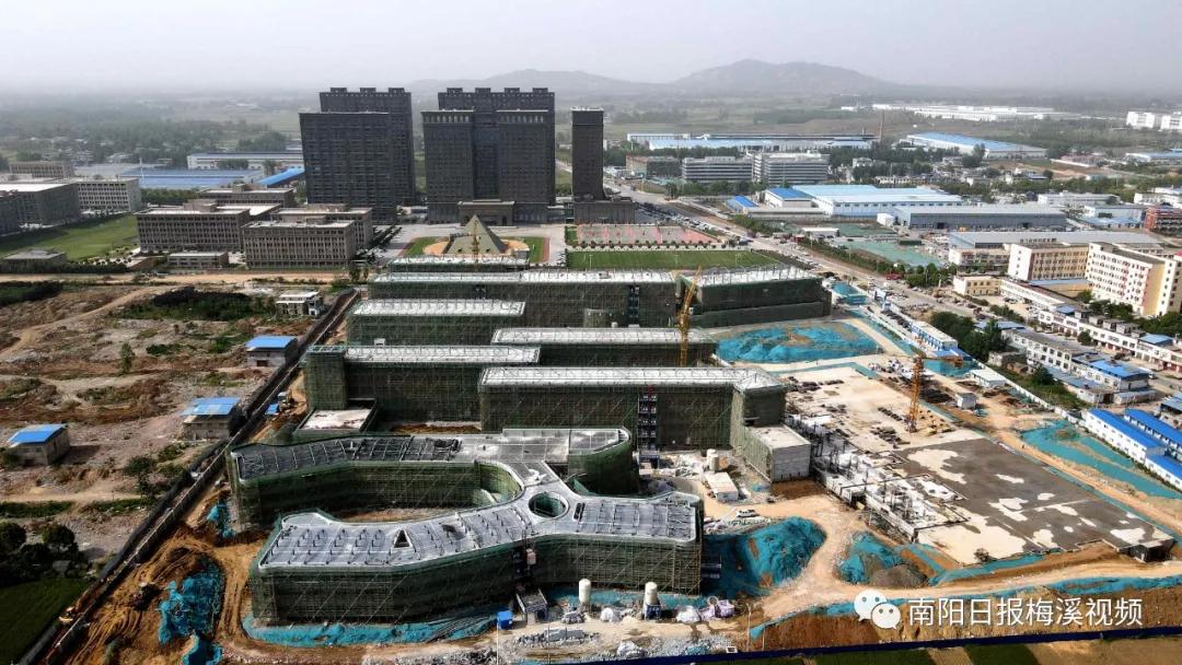 “启航十四五实干开新局”高端访谈④建设全省教育中心办好人民满意教育——南阳市副市长阿颖访谈录