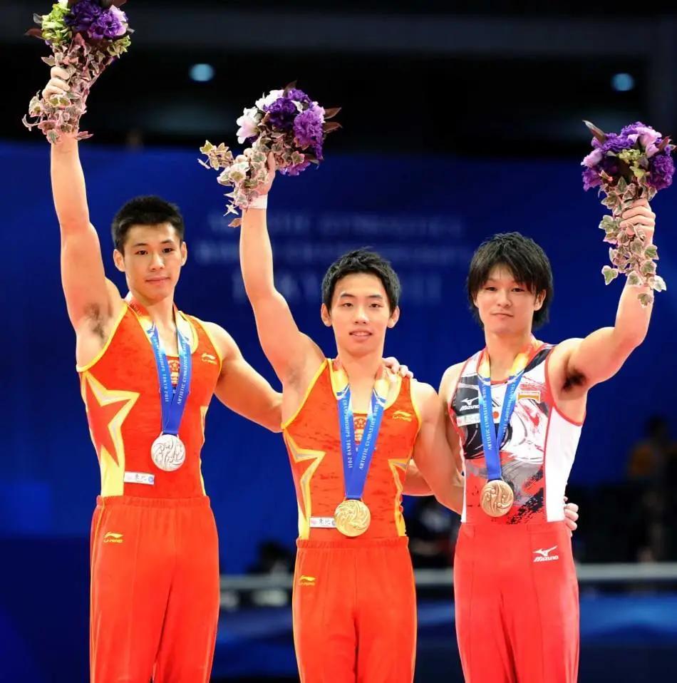 张成龙被富家女倒追,体操冠军张成龙与妻子