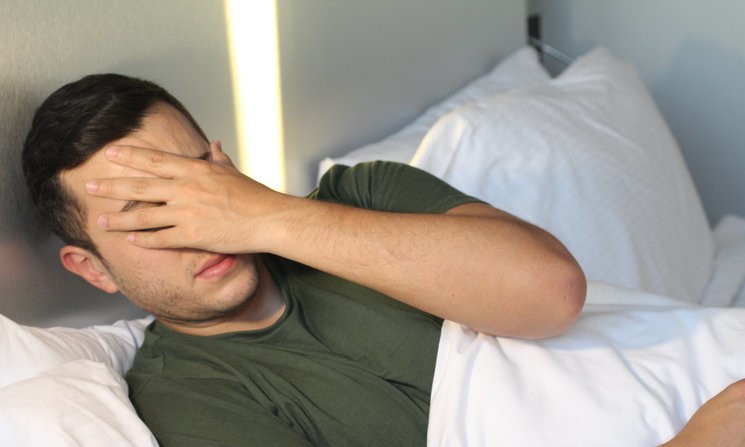 为什么很多人都长有肛毛，可以直接刮掉吗？医生为你解释清楚