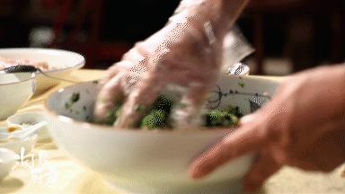 吃剩的馄饨这样做，松松皮带还能来一盘