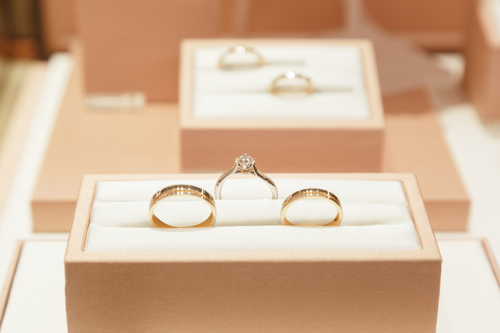 世界上最便宜的钻石在哪里买,如何买到既便宜又好的钻石