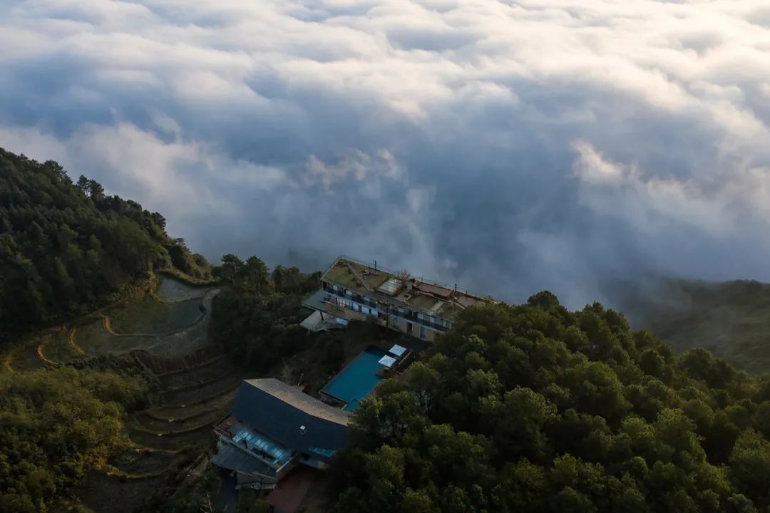 高端民宿一年营业成本600万,年赚百万的旅游民宿