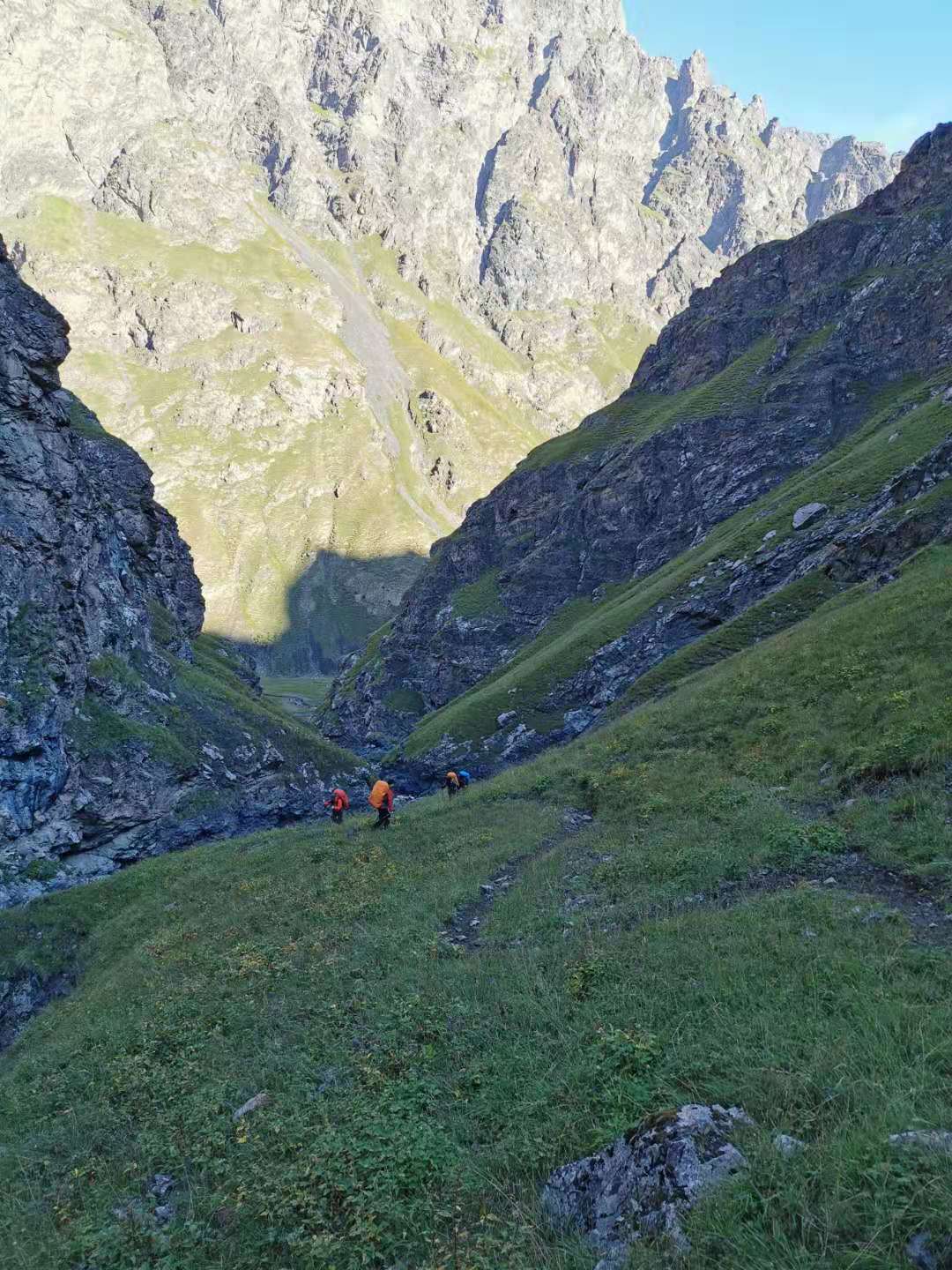 鐙煎鏃ヨ鐪熷疄鏁呬簨,鐙煎鏃ヨ