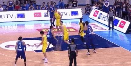 篮球比赛上打架事件,篮球比赛打架事件