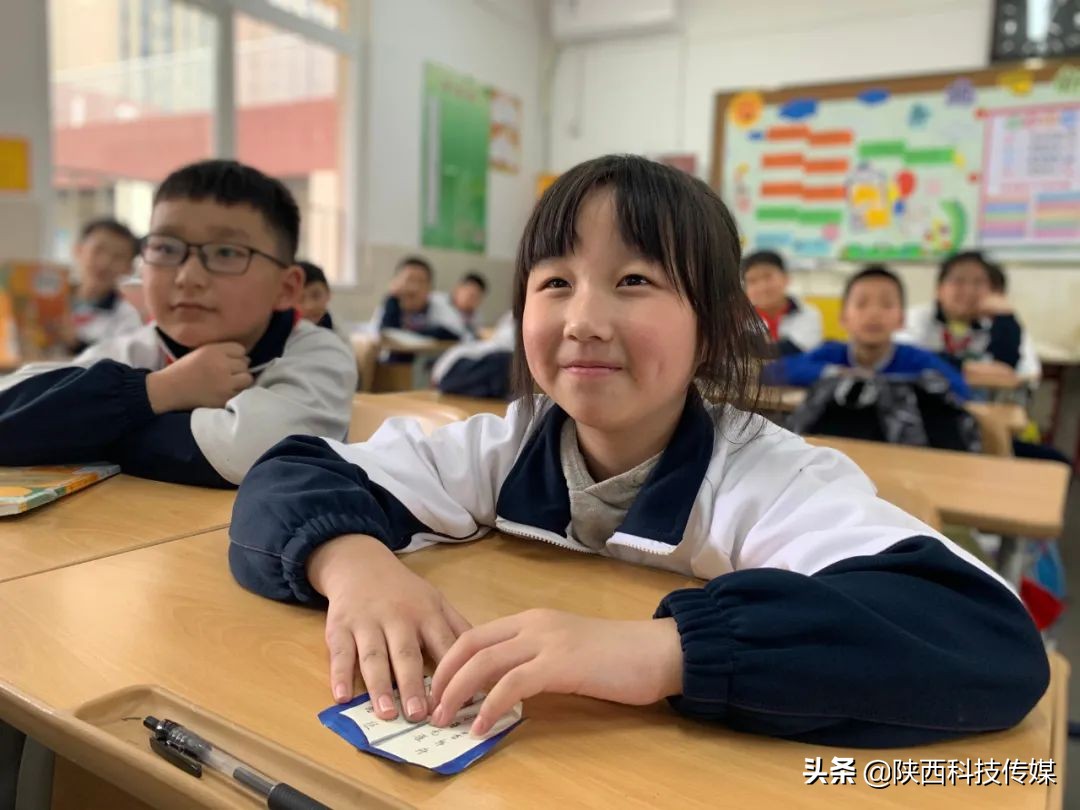 书香学校读书月活动,第三届书香校园读书月活动