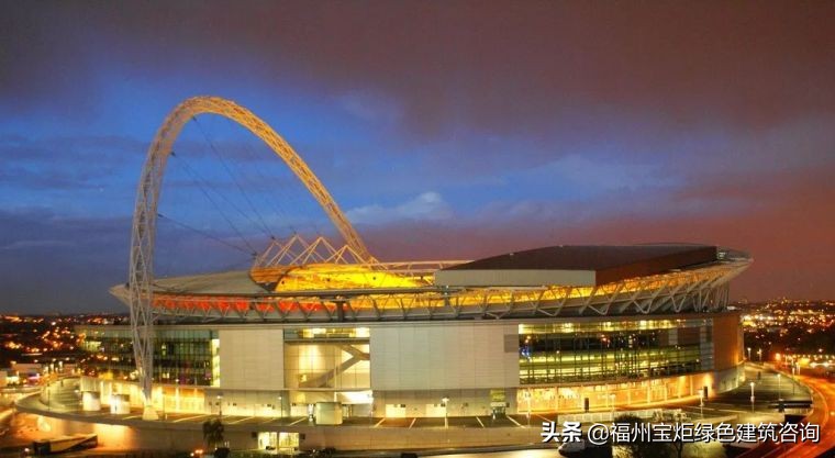 盘点世界著名足球场顶篷结构