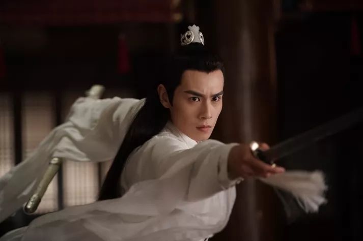 绝代双骄央视版多少集,央视版绝代双骄好看吗