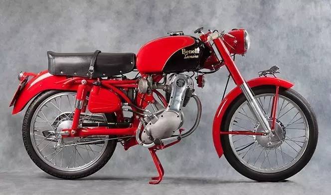 benelli贝纳利幼狮leoncino250,启典复古kd150-g1和贝纳利幼狮250