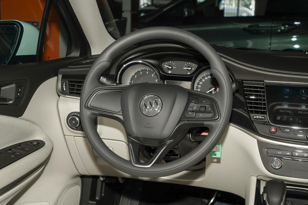 别克威朗三厢版测评视频,别克威朗试驾动力