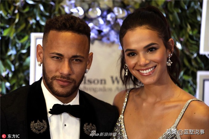 布鲁娜和内马尔写真,巴西女星布鲁娜马尔科辛