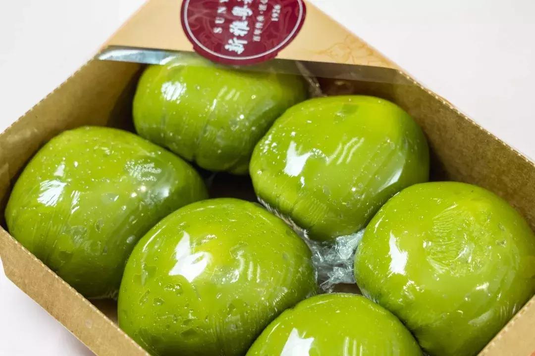 小龙虾酸菜鱼,麻辣小龙虾和酸菜鱼