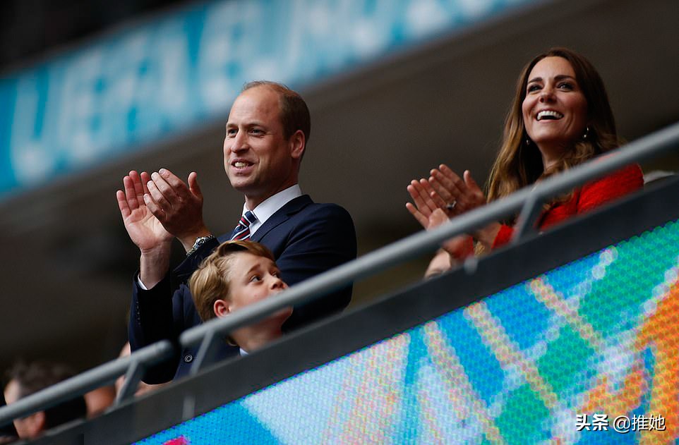 乔治王子英格兰队,皇家吉祥物