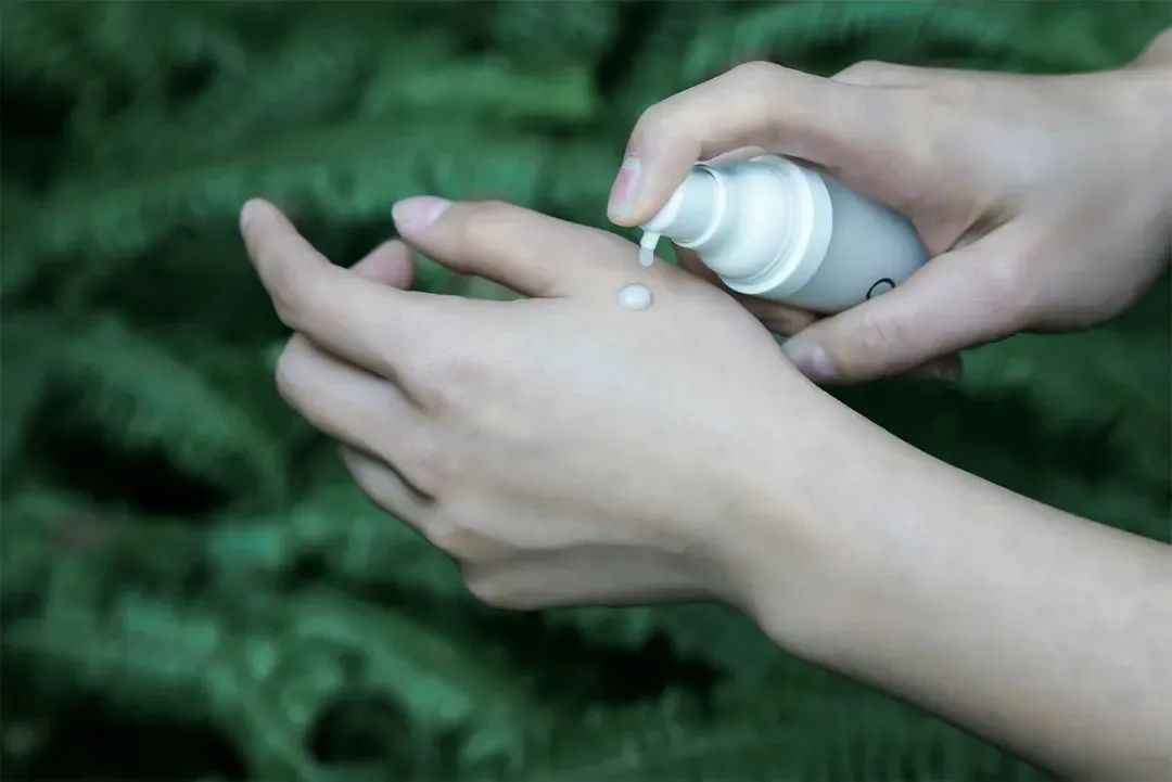 用大牌化妆品真的不会老吗,用大牌护肤品皮肤还是不好