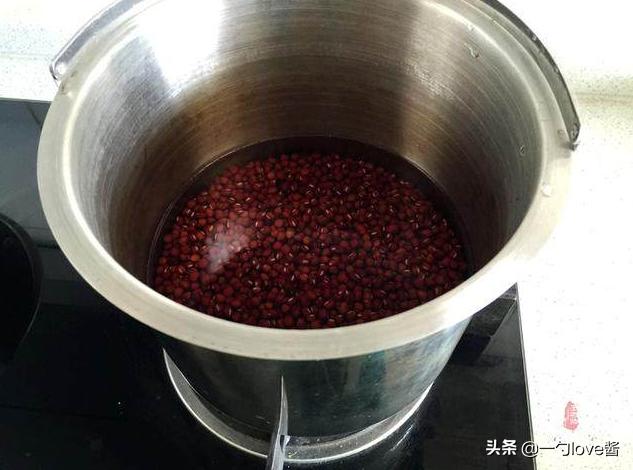 怎样才能把薏米红豆煮得软烂,如何电饭煲煮红豆又快又软烂
