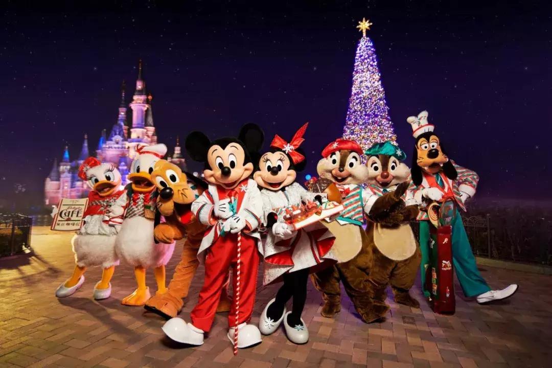 上海和香港迪士尼的区别,上海迪士尼大还是香港迪士尼大