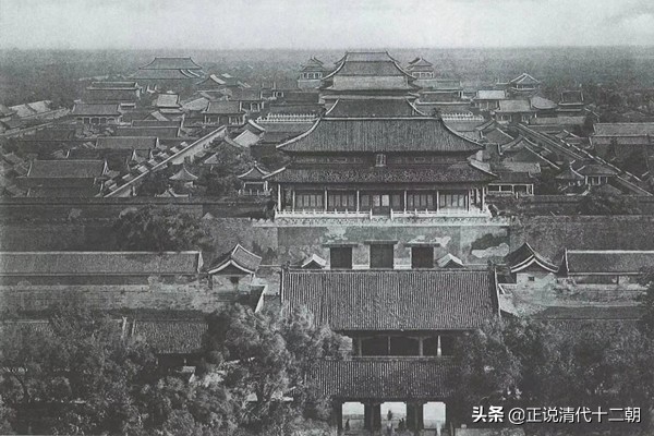 “晚清陈冠希”巴恪思的回忆录，真可信？慈禧的床，没那么容易上