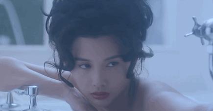 剧中绿茶婊始祖这次竟然秒杀了刘亦菲，她终于被扶正了…