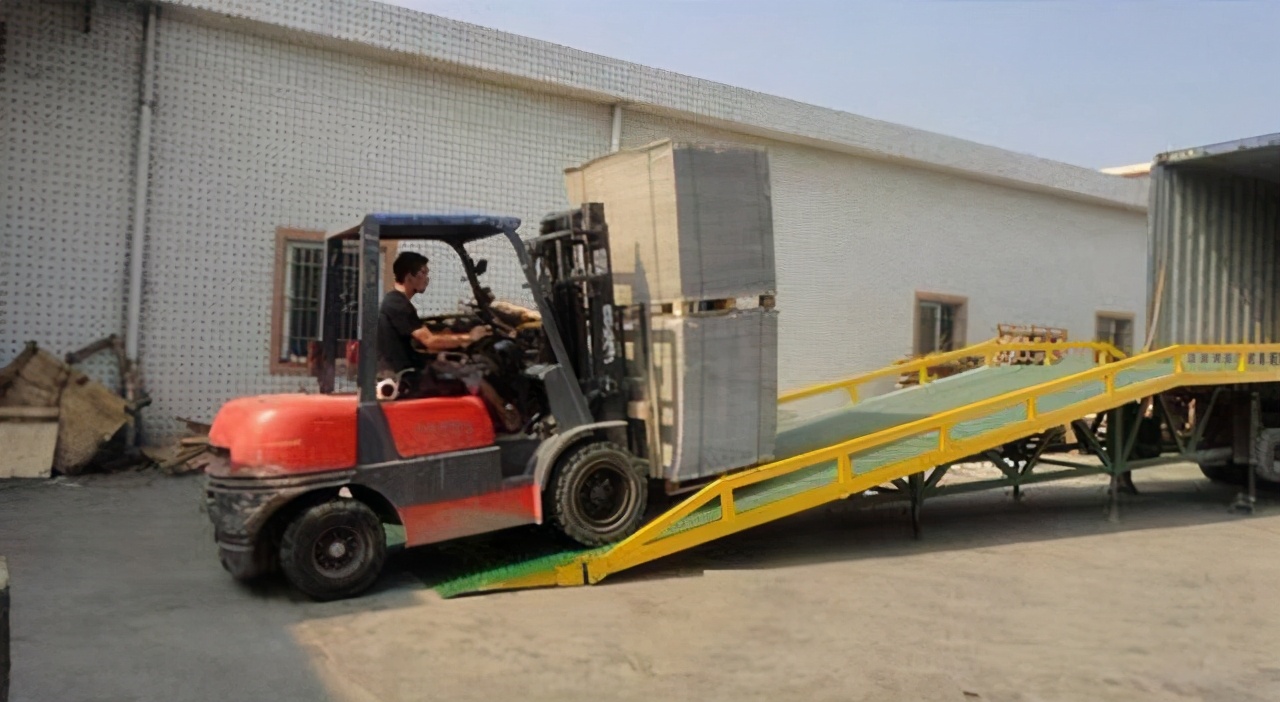 仓库搬运动作,仓库常用的装卸搬运设备有哪些