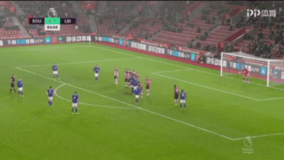 莱斯特城442防守反击,莱斯特城反击三球