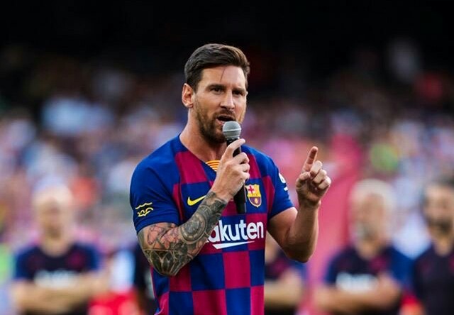 格列兹曼接过苏神递上的马黛茶，尴尬的喝了一口后瞪大了眼睛