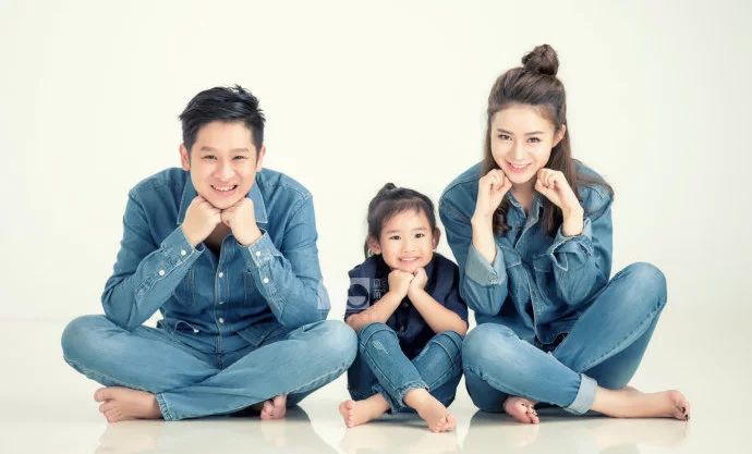 拍全家福应该用什么拍,影楼拍全家福怎么拍好看