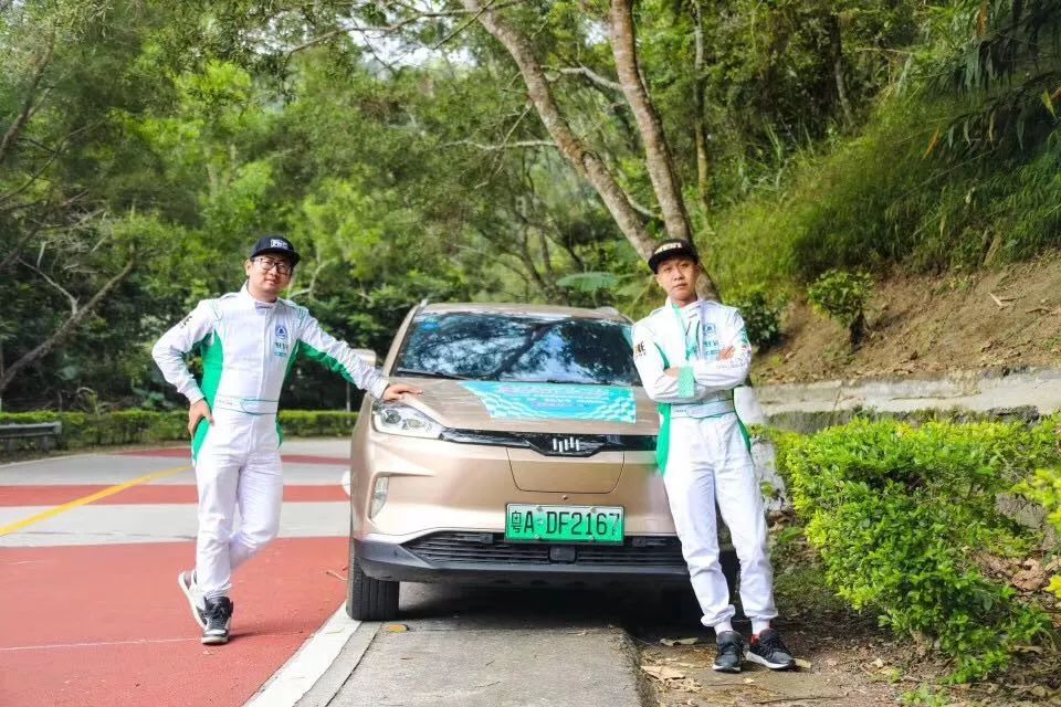 新能源二手车三年半价,新能源二手车全面揭秘