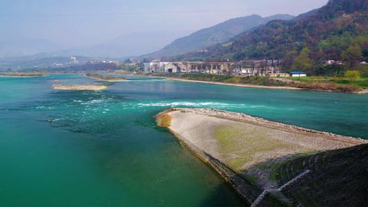 成都都江堰青城山三星堆三日游,都江堰青城山一日游攻略