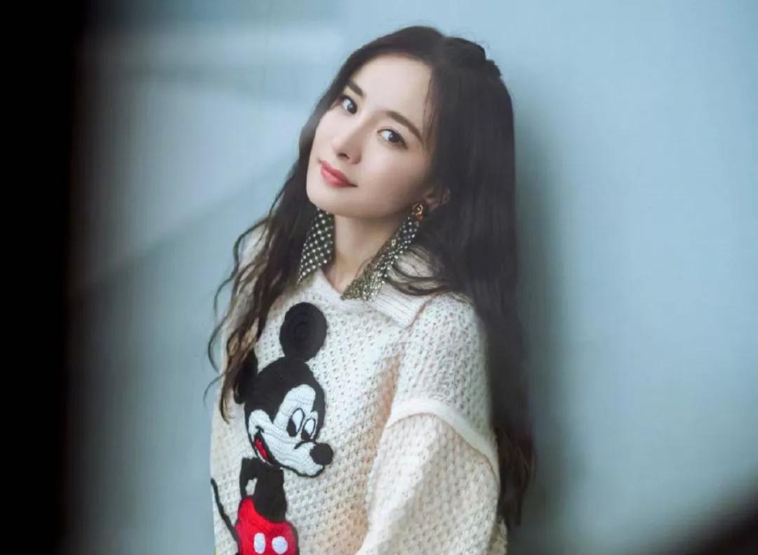 杨幂短发造型曝光,杨幂短发造型撞脸孙俪